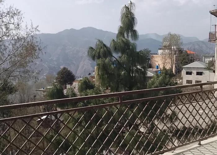 Chinar Inn Hotel